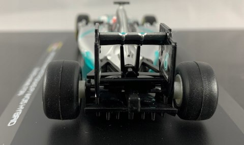 Bolid MERCEDES W05 AMG F1 L. Hamilton BBurago 1:32 Bolid MERCEDES W05 AMG F1 L. Hamilton BBurago 1:32