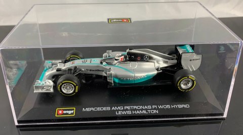 Bolid MERCEDES W05 AMG F1 L. Hamilton BBurago 1:32 Bolid MERCEDES W05 AMG F1 L. Hamilton BBurago 1:32