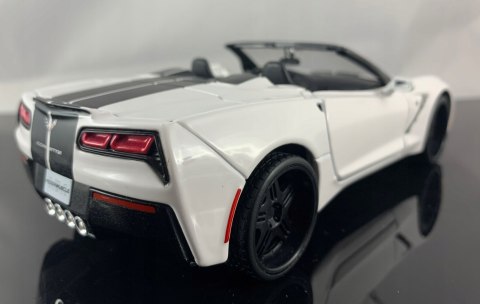 Corvette Stingray 2014 1:24 Maisto Design 32501 Corvette Stingray 2014 1:24 Maisto Design 32501