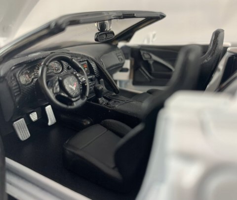 Corvette Stingray 2014 1:24 Maisto Design 32501 Corvette Stingray 2014 1:24 Maisto Design 32501