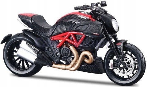 DUCATI Diavel Carbon motocykl model 1:12 Maisto DUCATI Diavel Carbon motocykl model 1:12 Maisto