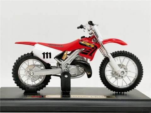 HONDA CR 250 R na podstawce model 1:18 Maisto HONDA CR 250 R na podstawce model 1:18 Maisto