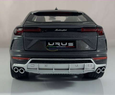 LAMBORGHINI Urus grey 1:18 model BBurago 11042 LAMBORGHINI Urus grey 1:18 model BBurago 11042