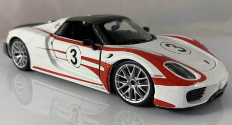PORSCHE 918 Spyder Weissach #3 1:24 BBurago 28009 PORSCHE 918 Spyder Weissach #3 1:24 BBurago 28009