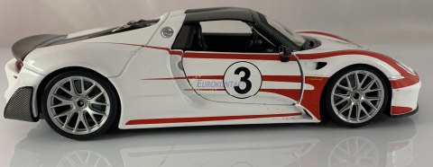 PORSCHE 918 Spyder Weissach #3 1:24 BBurago 28009 PORSCHE 918 Spyder Weissach #3 1:24 BBurago 28009